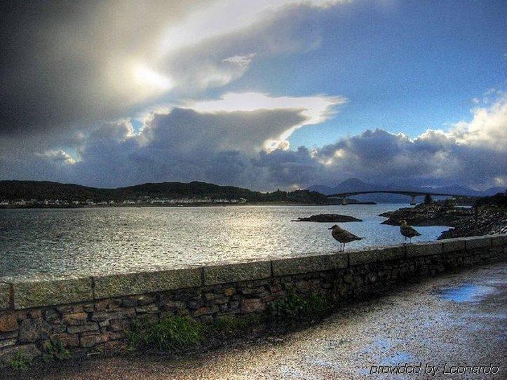 Kyle Hotel 'A Bespoke Hotel' Kyle of Lochalsh Exterior photo